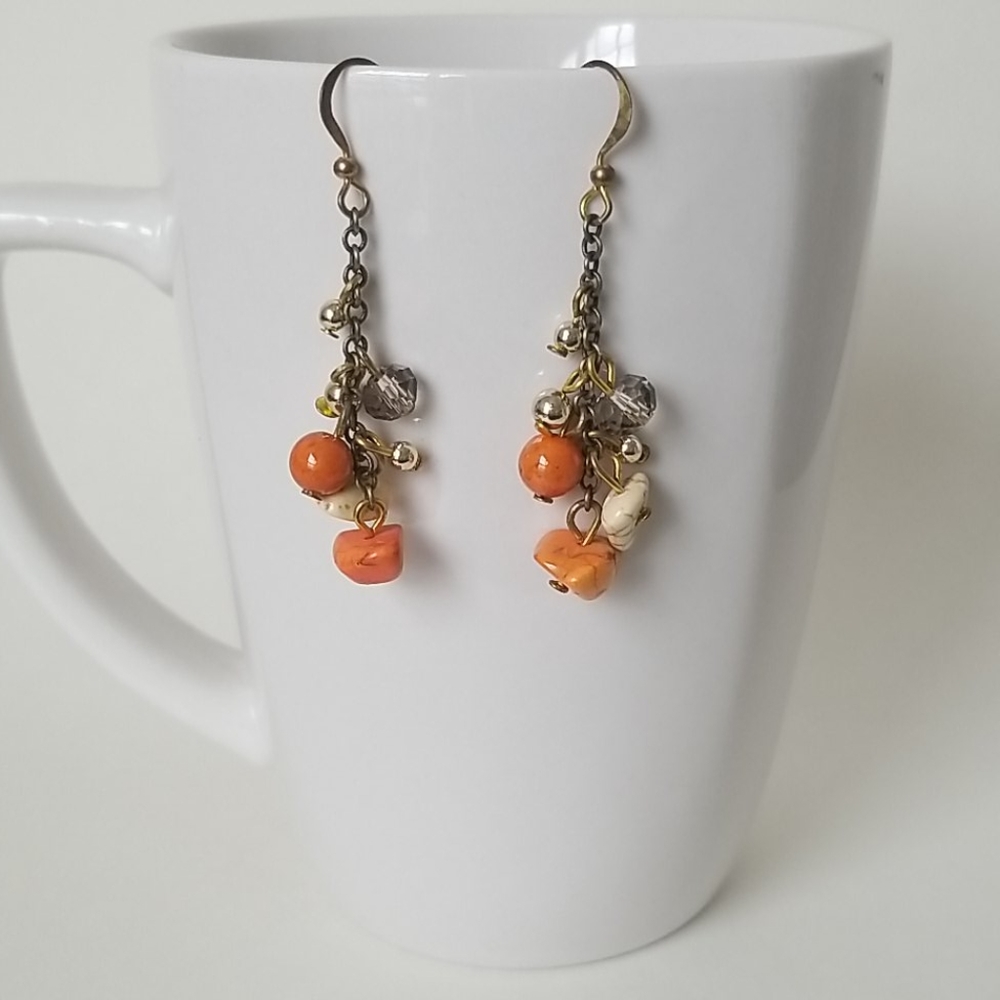 Beautiful handcrafted pair of earrings